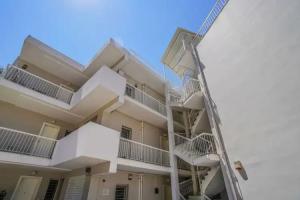 Bliss Living, Athens