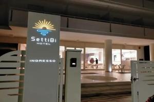 Nuovo HOTEL SETTIBI 20m dalla spiaggia, Giulianova