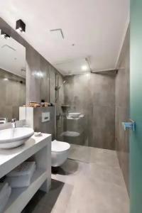 Sea Level - Adults Only 16 plus - 38