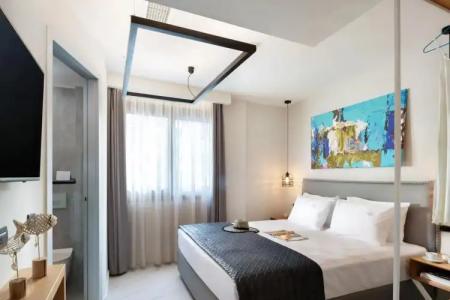 Sea Level - Adults Only 16 plus - 31