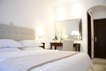 Armata Boutique - 66