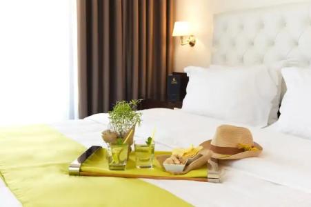 Armata Boutique - 63