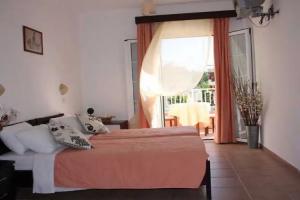 Joy Hotel, Sidari