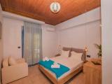 Standard Triple room with balcony
