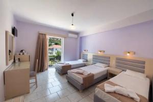 Surf Hotel, Vasiliki
