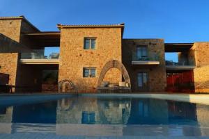 Katergo Luxury Villas, Stoupa