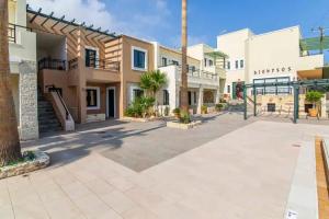 Dionysos Apartments & Studios, Stalis