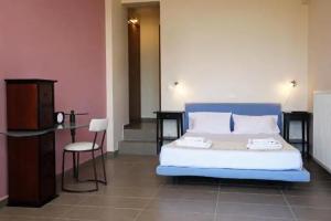Eucalyptus Villa, Aegina Town