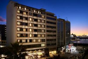 The Port Square Hotel, Piraeus