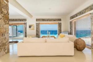 Villa Coventina, Agios Ioannis