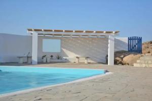 Mykonos Supreme Comfort Suites, Kalafatis