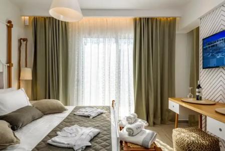 Solimar White Pearl - Adults Only - 41