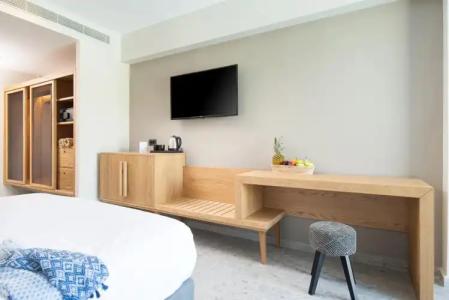 Portes Lithos Luxury Resort - 24