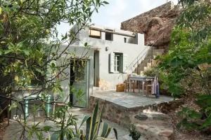 Nature Eco Living Serifos, Livadion