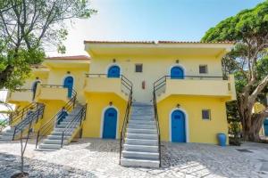 Ammes Hotel, Svoronata