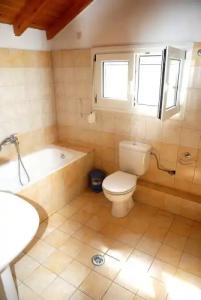 S&C Kosmos Beach Resort - 6