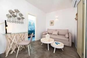 Aerenia Luxury Suites -2021 Renovation, Karterados