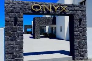 Onyx Hotel & Suites, Karterados