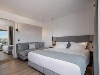 Myrion Beach Resort & Spa - 2