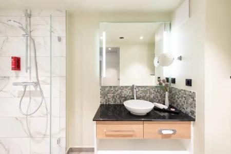 Leonardo Hamburg Altona - 8