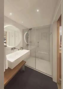 Hampton by Hilton Riga Airport - 35