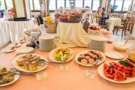 Santa Marina Holiday Village - 9