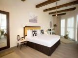 Deluxe Quadruple room with balcony