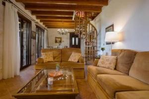 Paradise Home - On the Hill!, Lithakia