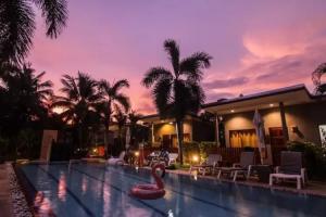 ViVi Hotel Resort, Phuket Town