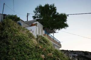 Castri House, Matala