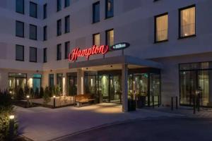 Hampton By Hilton Munich City North Hotel