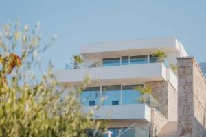 Empire Beach Resort, Dhermi