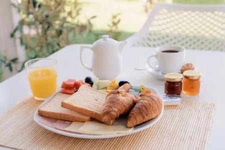 Olive Grove Suites Boutique - 11