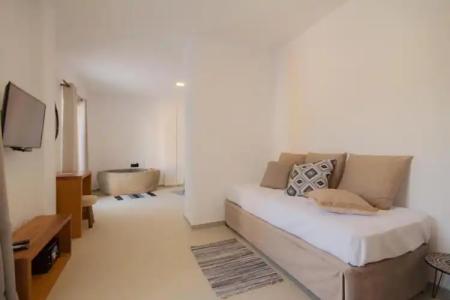 Olive Grove Suites Boutique - 93