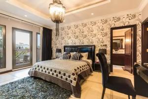 Yanjoon Holiday Homes - Palm Jumeirah Frond A Villas, Dubai