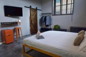 GARAGE47 Storica Officina Meccanica LOFT B&B iN Mini-hotel, Pienza