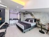 Superior with Jacuzzi room with balcony and with city view