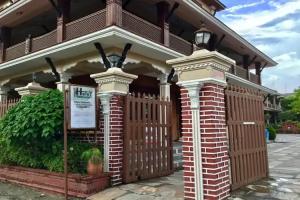 Hidden World Resort And Spa, Sauraha