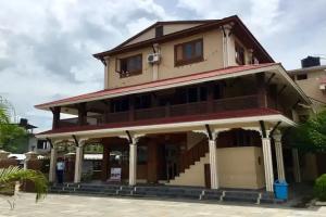 Hidden World Resort And Spa, Sauraha