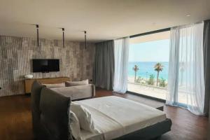 Drymades Inn, Dhermi