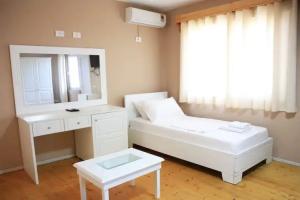 Drymades Resort, Dhermi