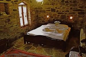 Stonehouse By Ipek, Selcuk
