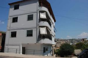 Villa Finix, Sarande