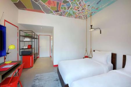 Hampton by Hilton Dubai Al Seef - 10