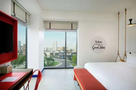 Hampton by Hilton Dubai Al Seef - 8