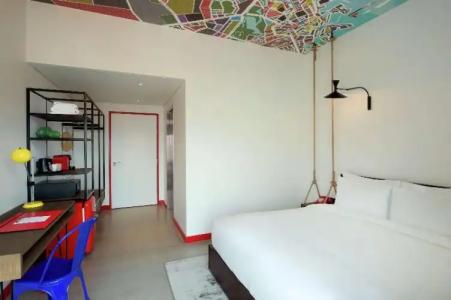 Hampton by Hilton Dubai Al Seef - 43