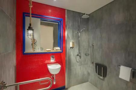 Hampton by Hilton Dubai Al Seef - 60