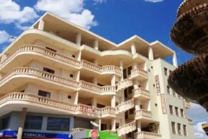 Grand Estel, Midyat