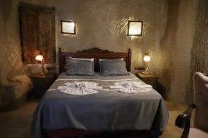 Ela cave house, Ayvali