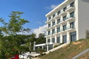 Swiss Rivage Hotel, Vlore